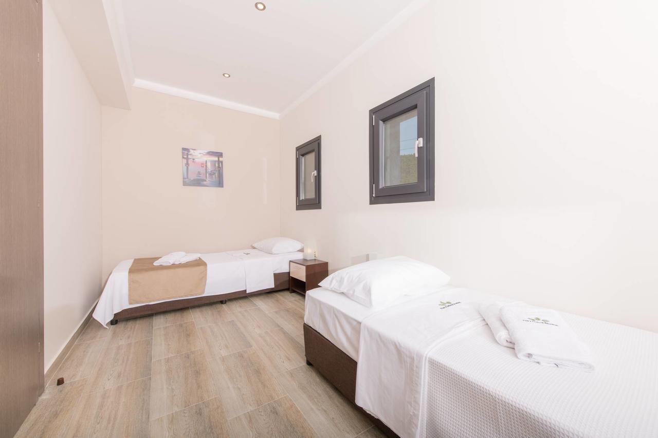 Hotel Ftery Skala Rachoni  Pokój zdjęcie